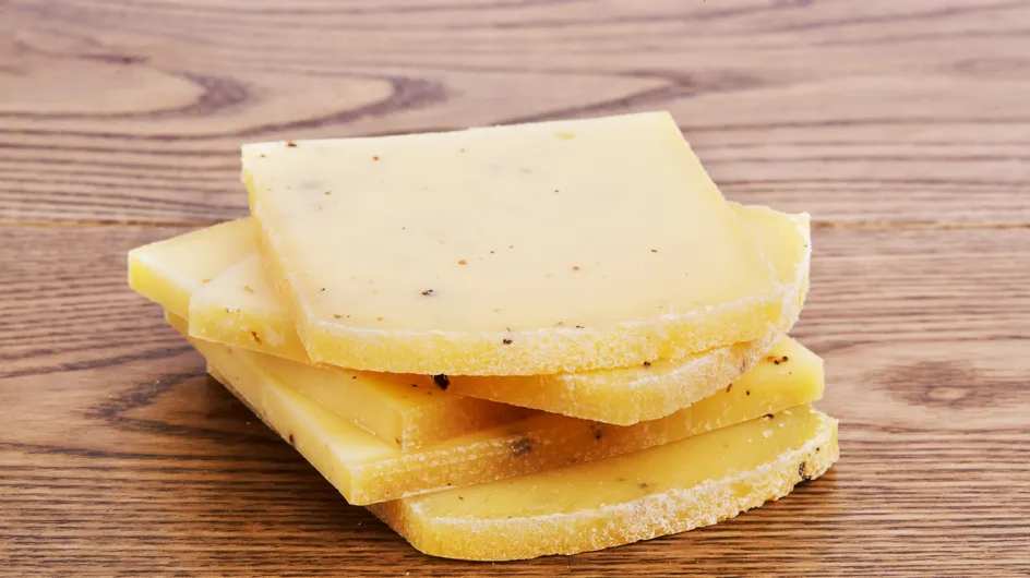 Confinement : les producteurs craignent une pénurie de fromage à raclette