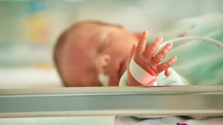 Covid-19 : après 70 jours en soins intensifs, un bébé de 3 mois rentre chez lui