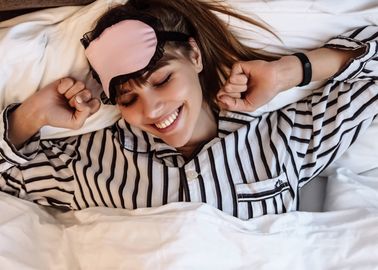 3 Astuces Pour Ne Plus Avoir Les Yeux Gonfles Le Matin