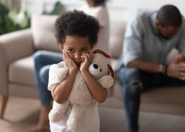 Les Disputes Entre Parents Divorces Responsables D Une Peur De L Abandon Exacerbee Chez Les Enfants Selon Cette Etude