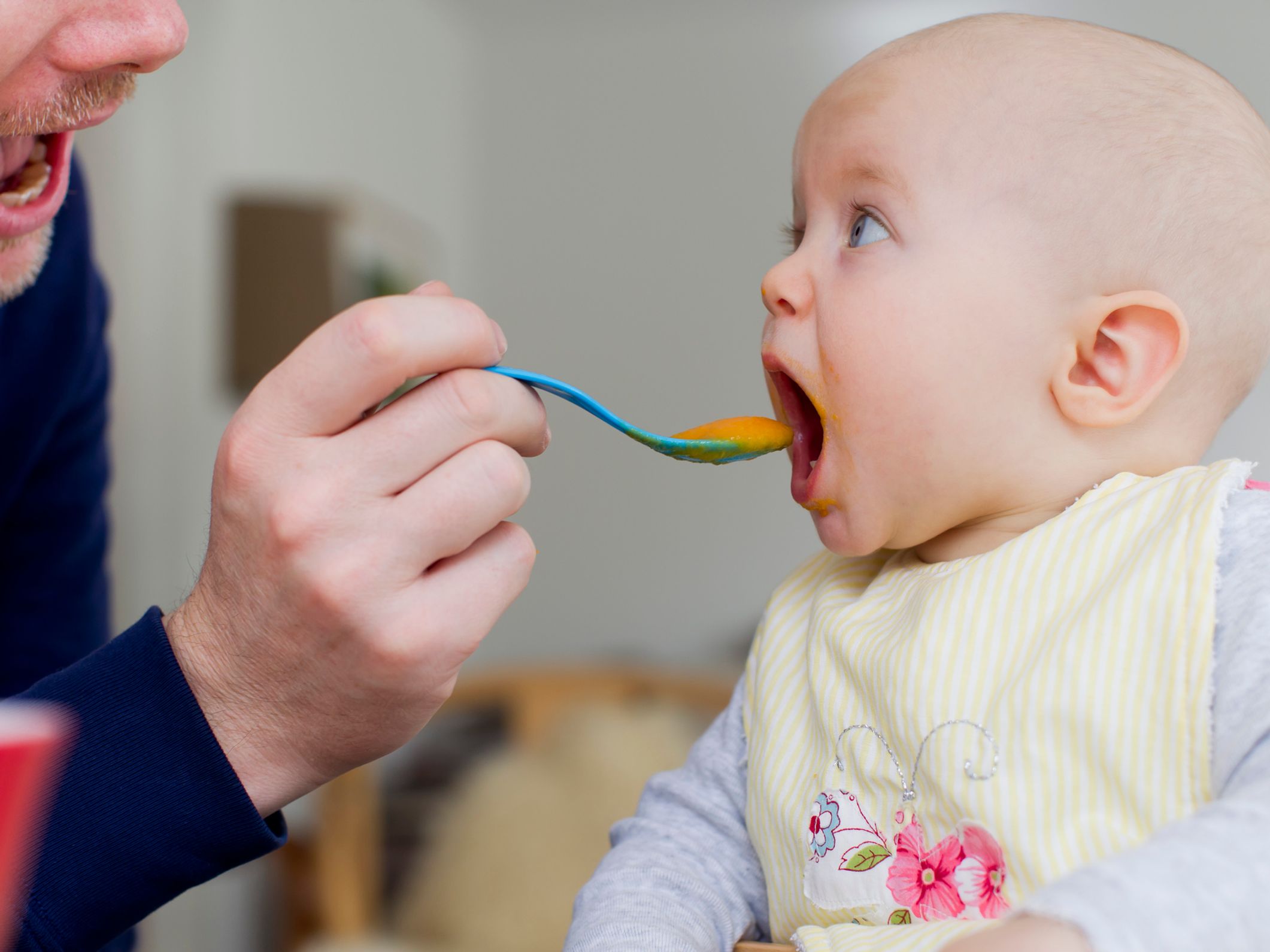 Diversification Alimentaire Tout Ce Qu Il Faut Savoir Sur Ce Changement Intervenant Aux 4 Mois De Bebe