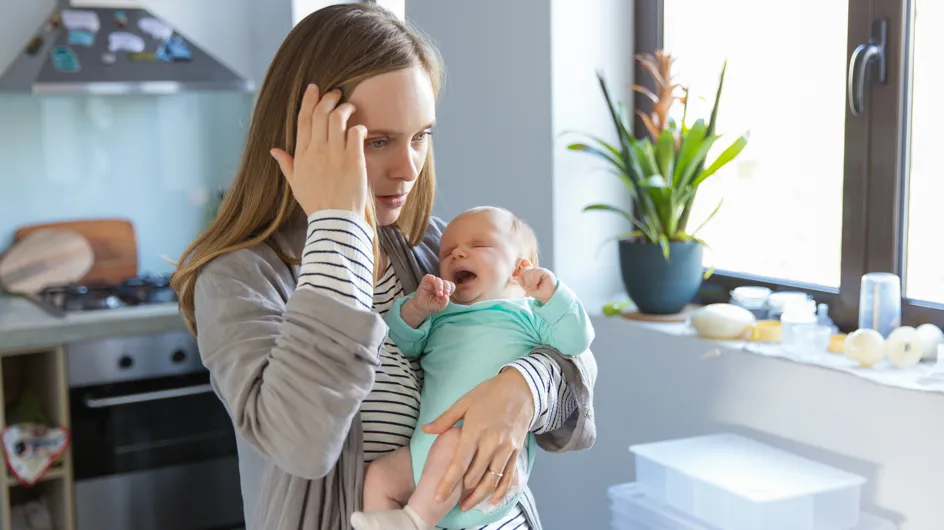« Les parents sont des humains avant d’être des parents » : cette sage-femme alerte sur la pulsion de secouer son bébé