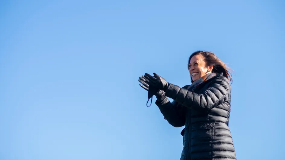 Kamala Harris fait son sport sur les marches du Lincoln Memorial, la vidéo devient virale