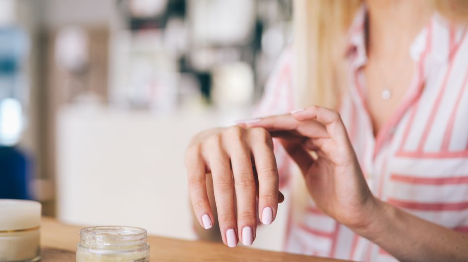 Voici la crème pour les mains que vous devriez adopter Voici la crème pour les mains que vous devriez adopter