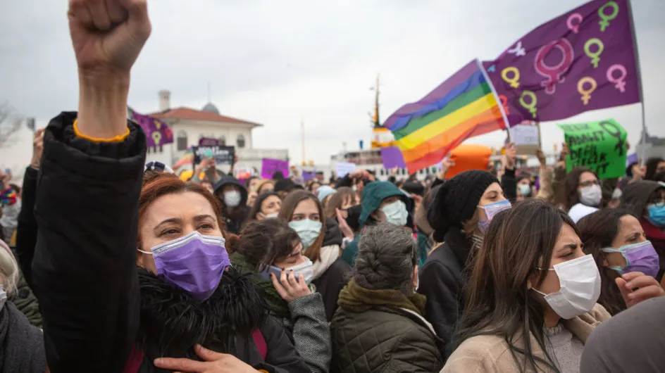 La France "solidaire des femmes turques" après l’abandon de la Convention d'Istanbul