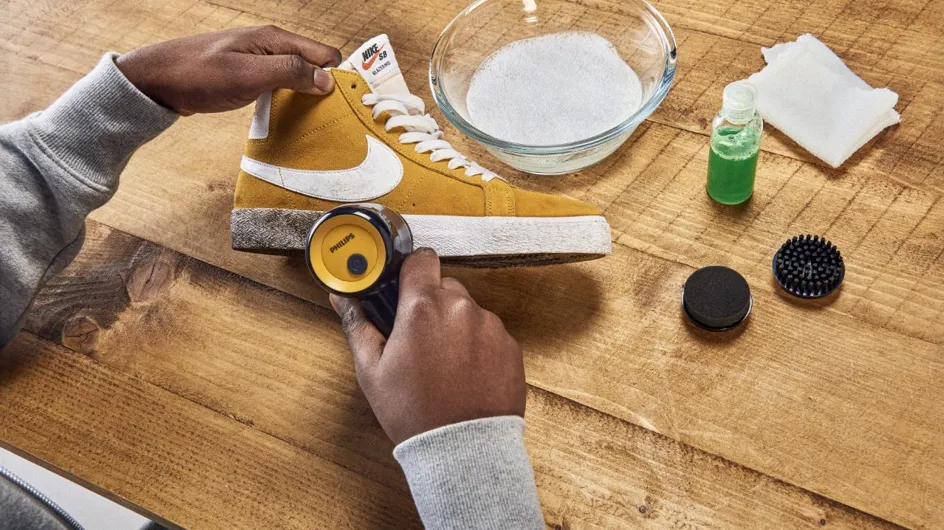 Philips sort le Sneaker Cleaner, un nettoyeur de baskets super efficace