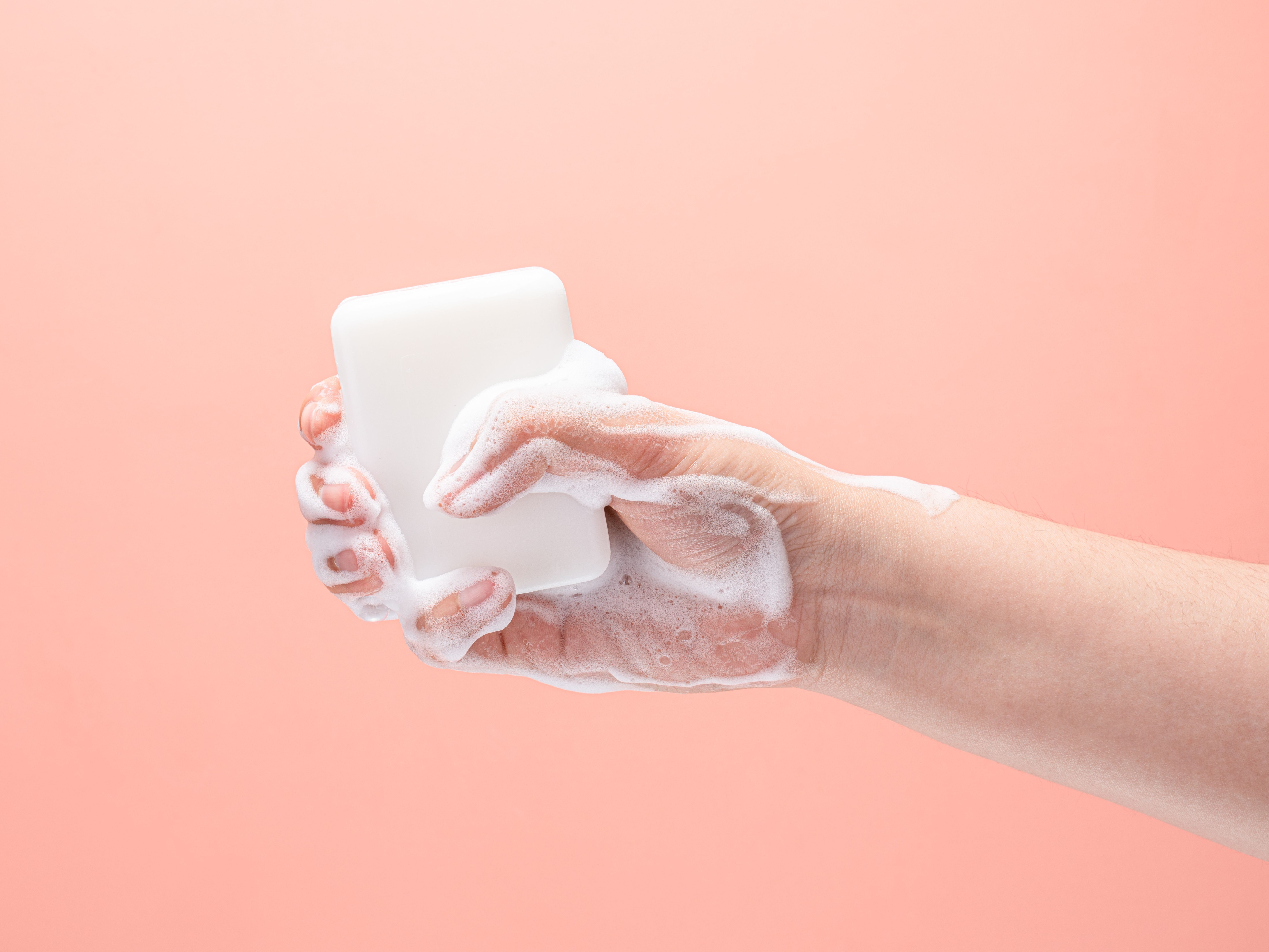 Hygiène Intime : 10 Erreurs à Ne Pas Commettre Faut-il vraiment utiliser des produits d'hygiène intime ?