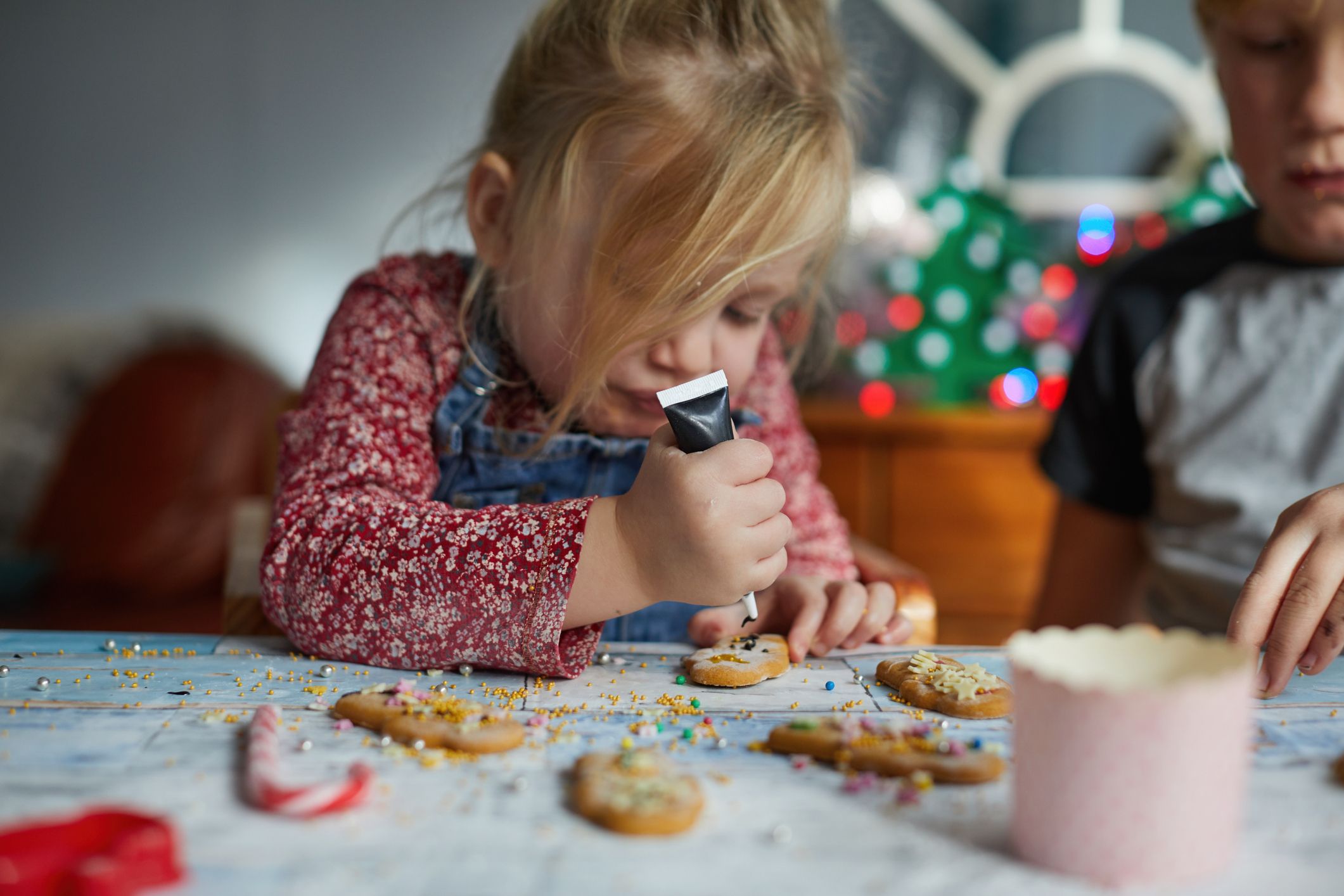 Décorez de jolis donuts avec vos enfants : mes conseils et idées !