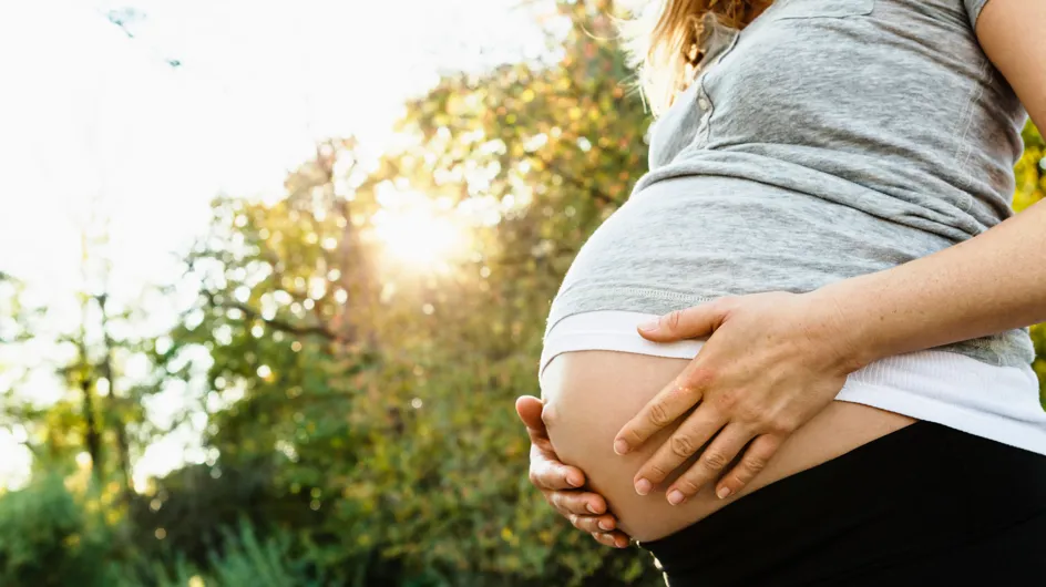 Déni de grossesse : symptômes, causes et explications