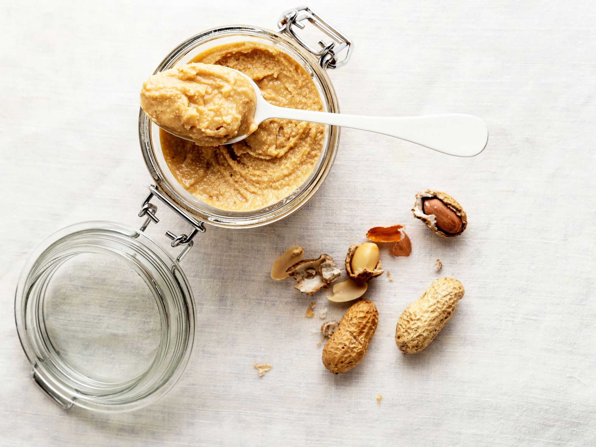 Beurre de cacahuète ou purée de cacahuète : bienfaits et recettes