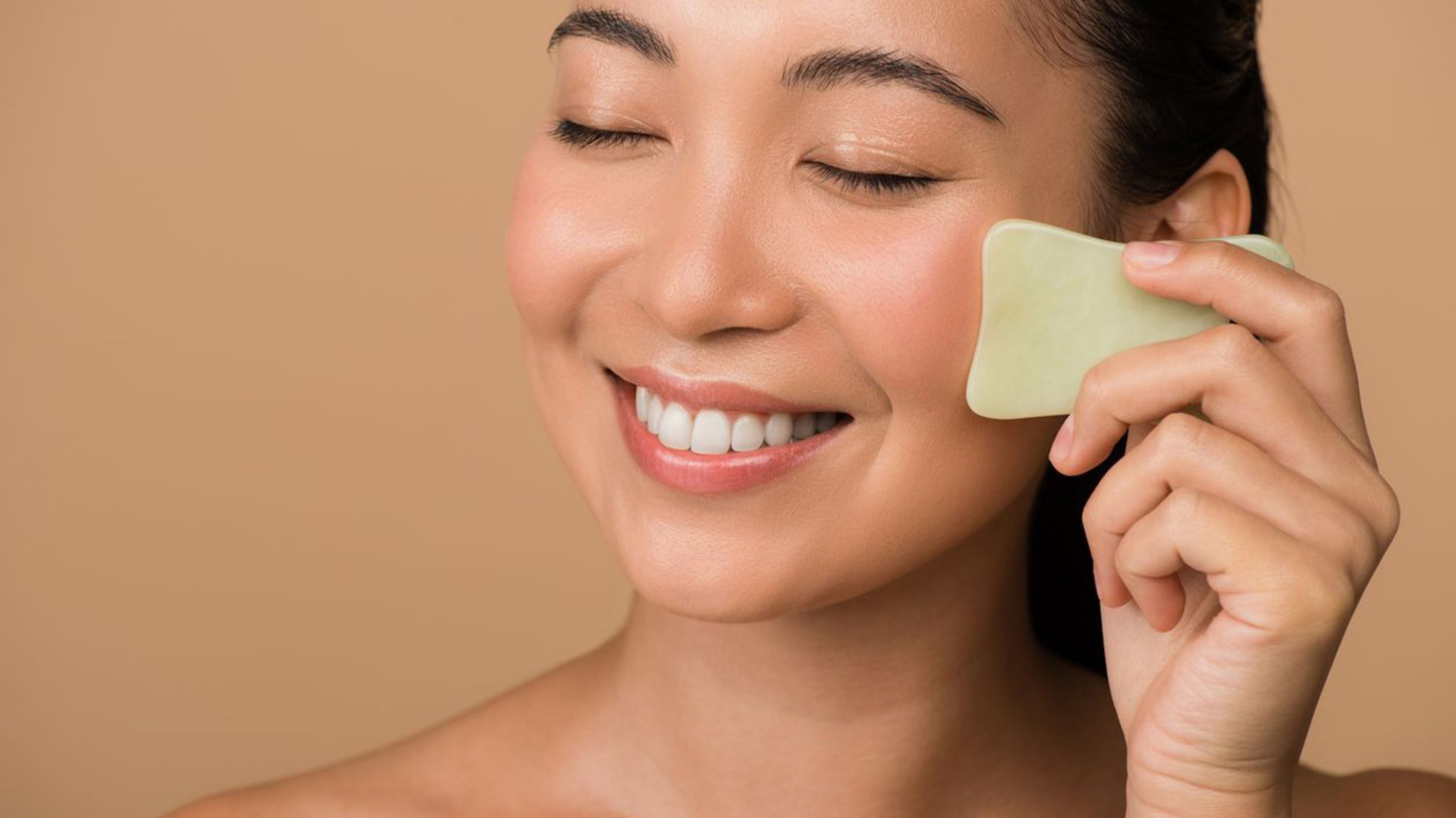 Gua Sha Was Steckt Hinter Dem Beauty Trend Aus Asien