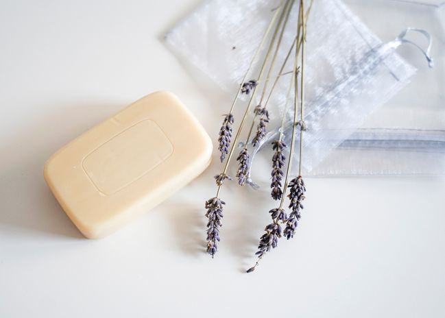 sapone di marsiglia: si può usare anche come fragranza negli armadi