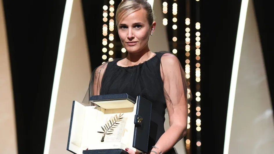 Festival de Cannes : 5 choses à savoir sur Julia Ducournau, la seconde réalisatrice (seulement) à recevoir la Palme d’or
