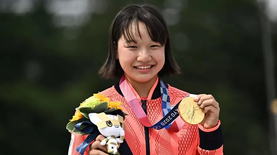 Jeux Olympiques : À 13 ans, Momiji Nishiya devient la première championne olympique de skateboard