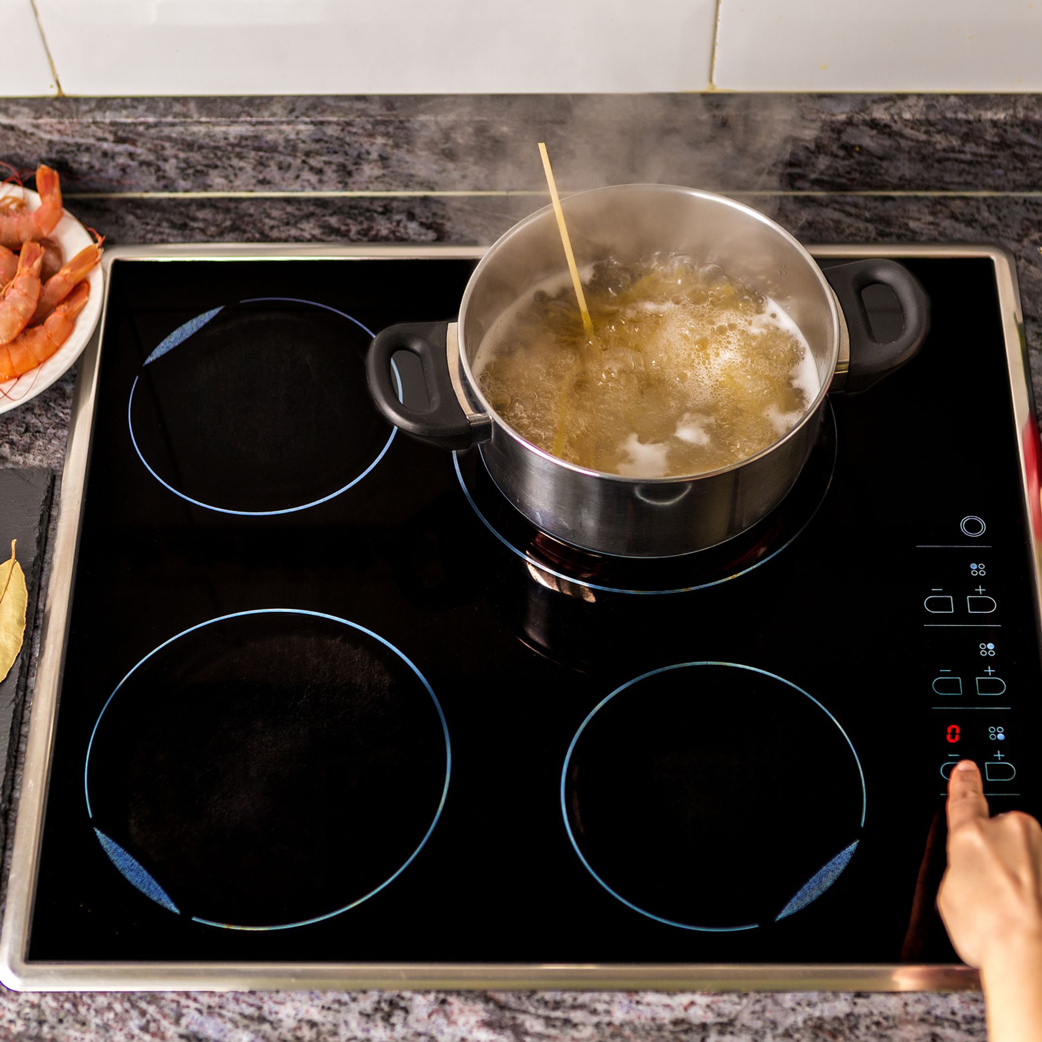 Table de cuisson à induction et au gaz : quelle est la meilleure méthode?