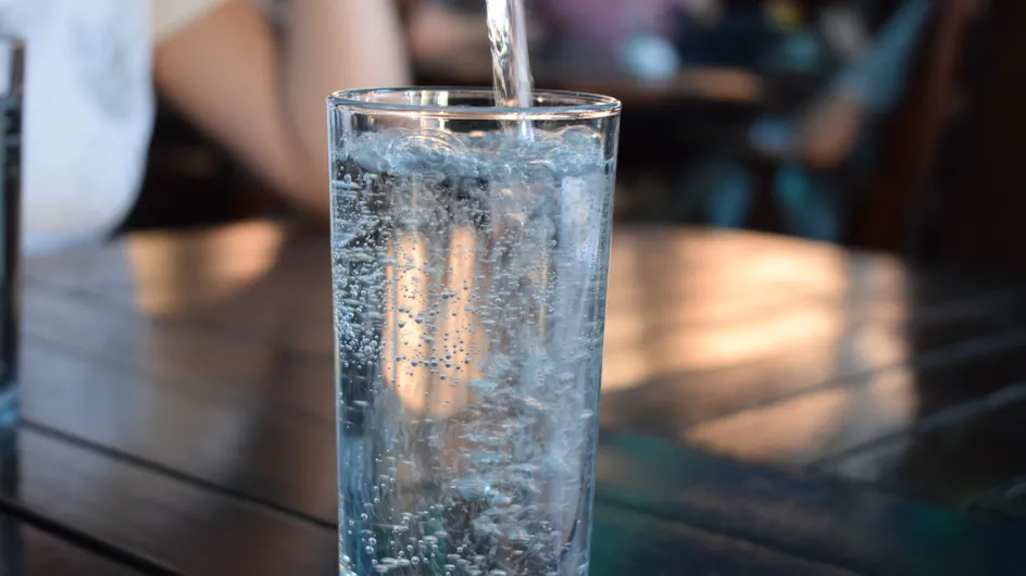 Pourquoi il ne faut pas garder de verre d’eau sur la table de nuit ?
