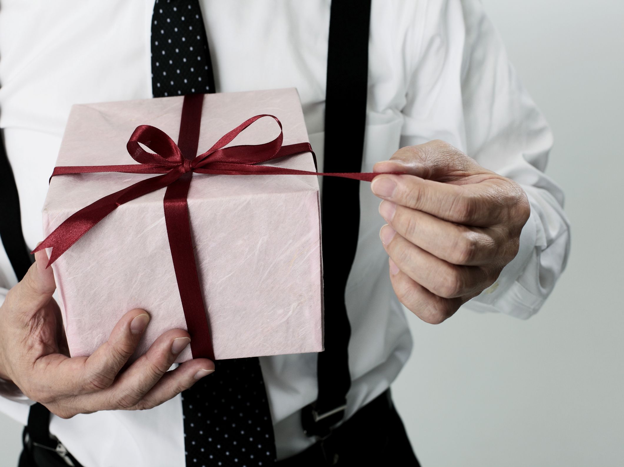 Idée cadeau Homme : Une cravate utile et pratique - Idée Cadeau