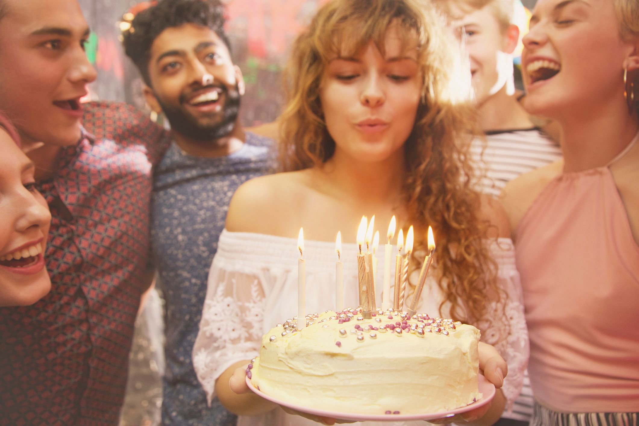 Idées cadeaux femme 18 ans : pour fêter son anniversaire et la majorité !