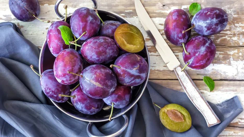 Découvrez ces astuces insolites pour dénoyauter des prunes facilement et rapidement