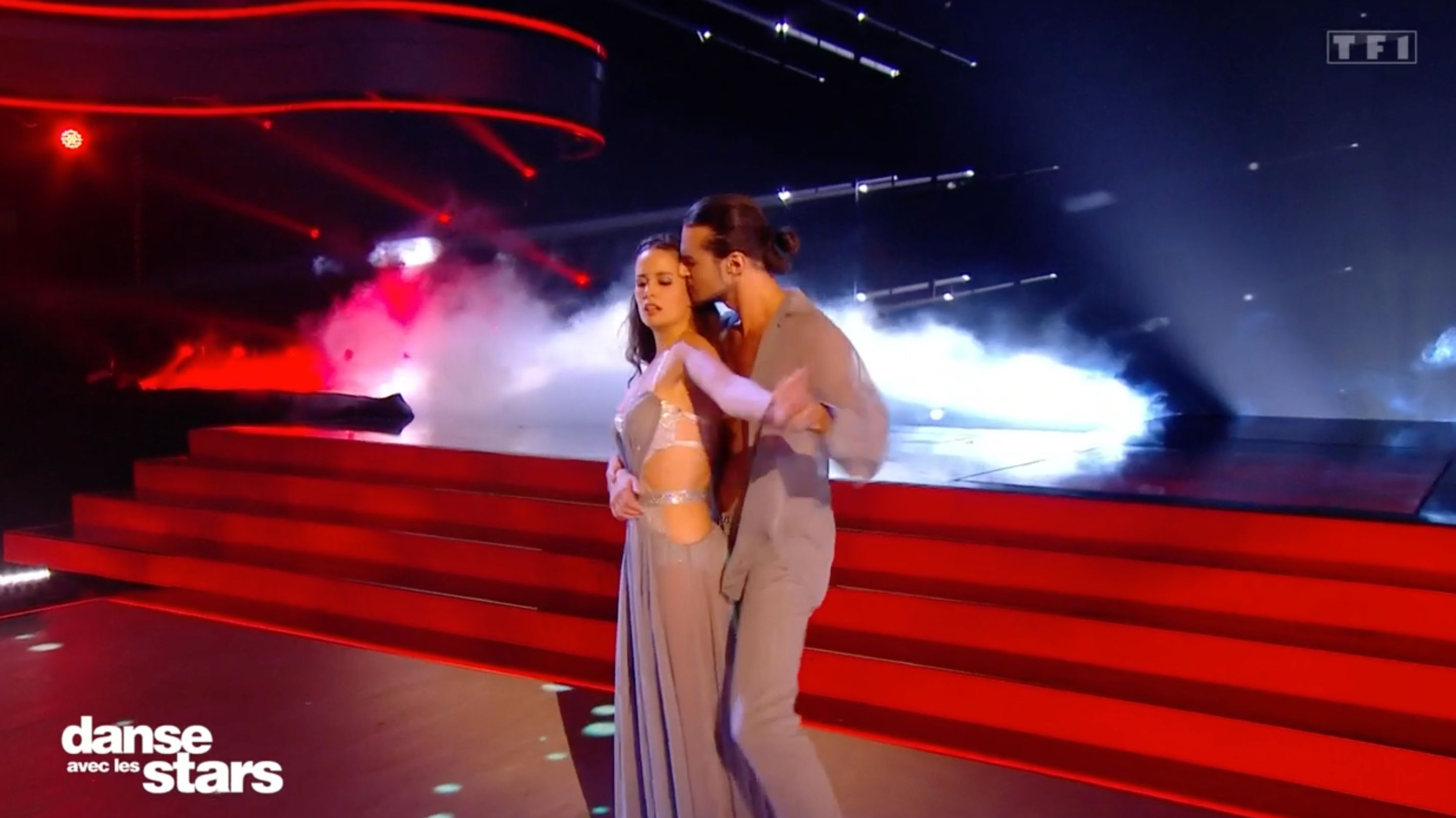 Danse Avec Les Stars Nue Danse avec les stars : scandale après un choix de chanson très curieux