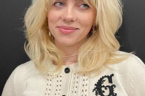 capelli biondi: Billie Eilish bionda