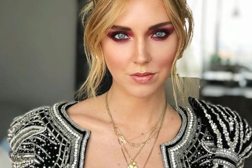 capelli biondi: Chiara Ferragni in biondo champagne