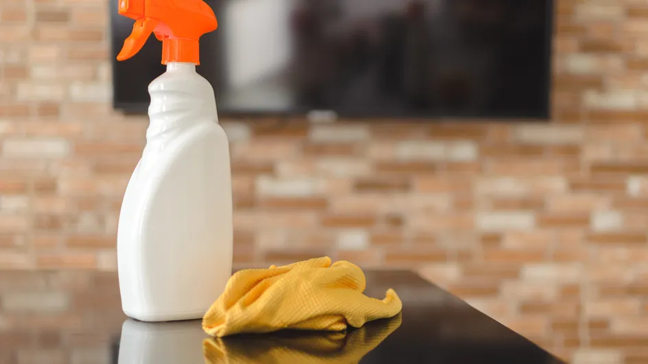 Nettoyer sa cuisine naturellement : découvrez comment préparer un spray multi-usages