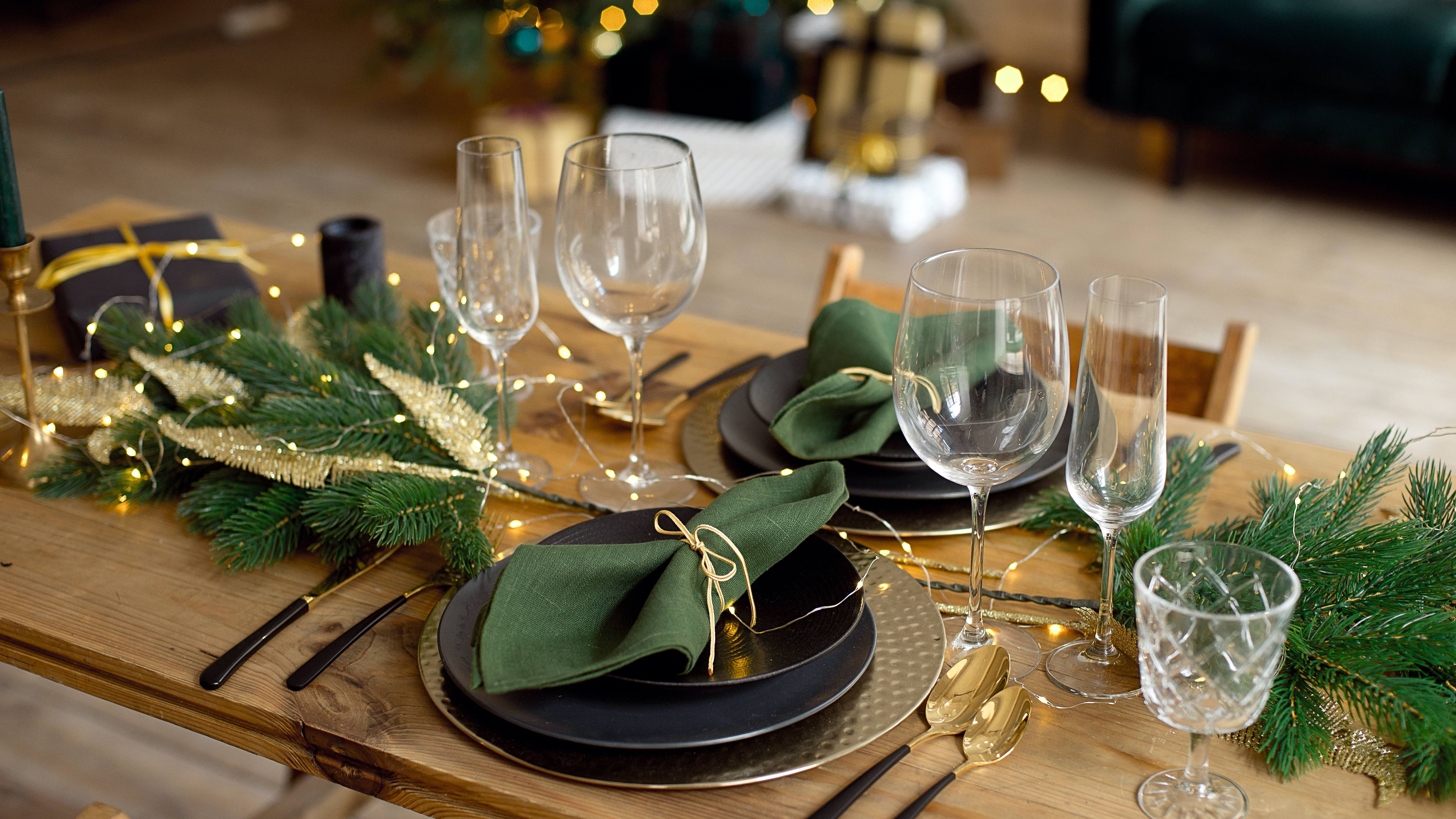 Comment bien décorer sa table pour Noël ?