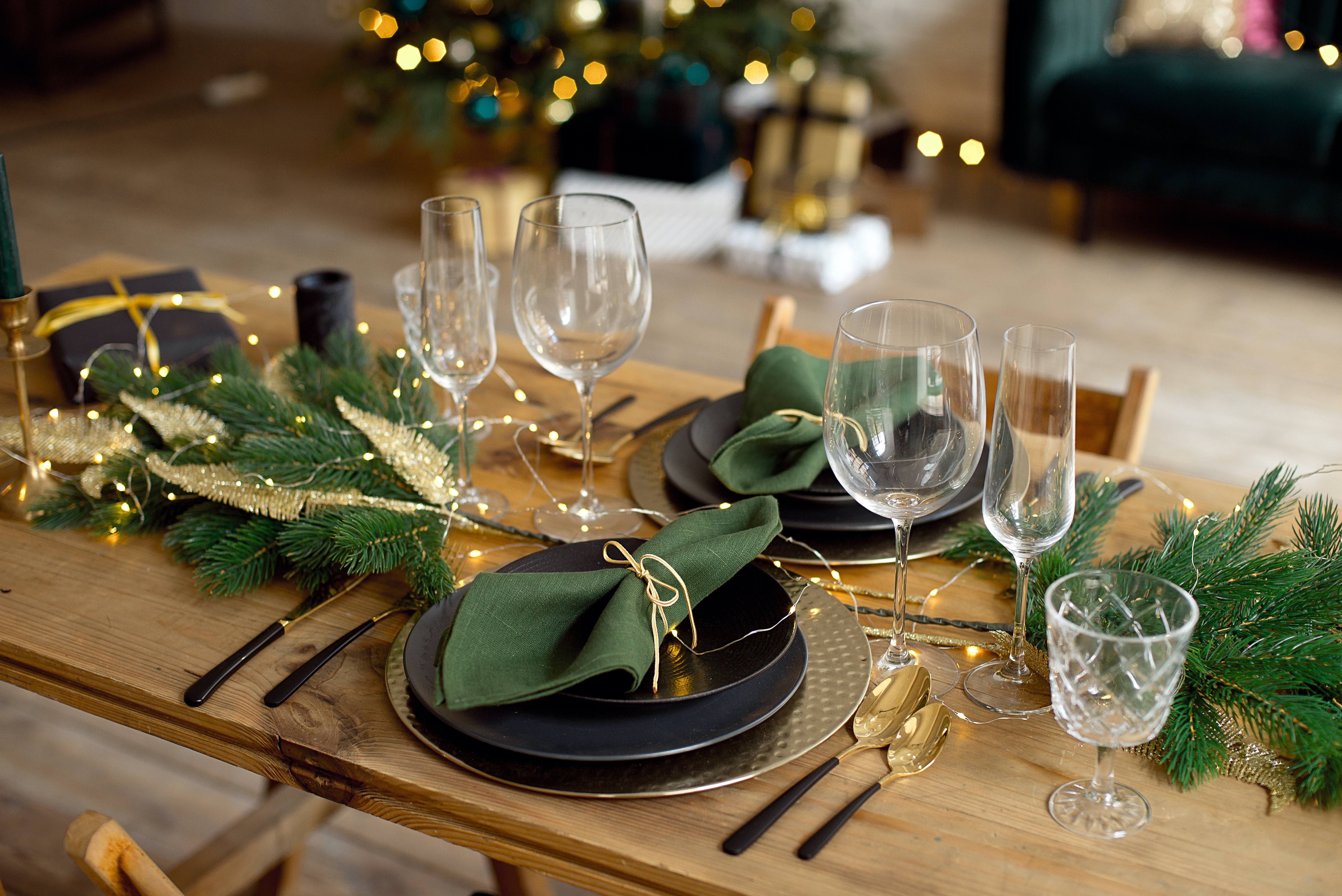 Assiette originale et chic personnalisée pour table de Noël | Arc-en-ciel