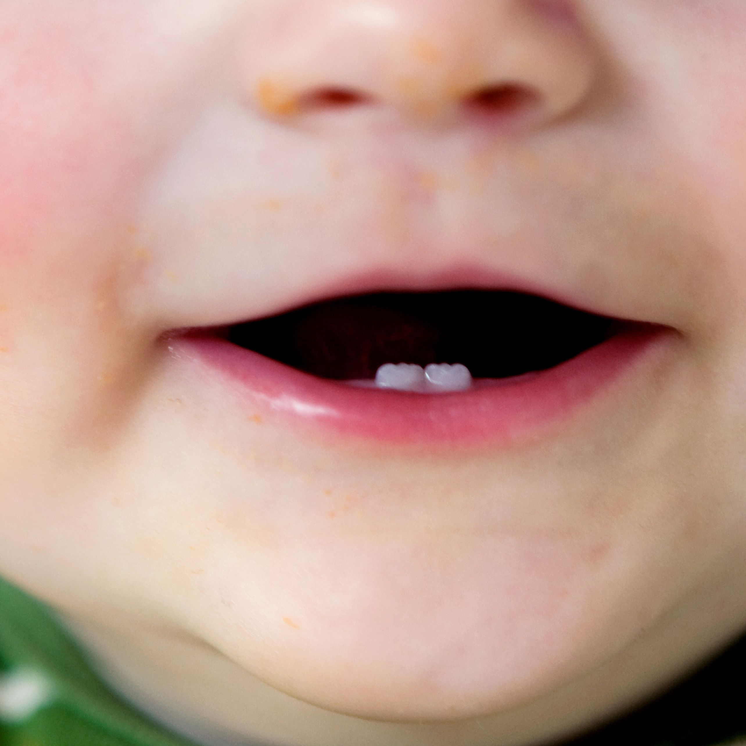 Dans quel ordre poussent les dents de bébé ?