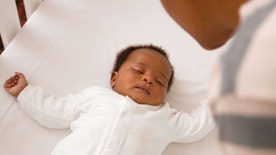 À partir de quand bébé faitil ses nuits