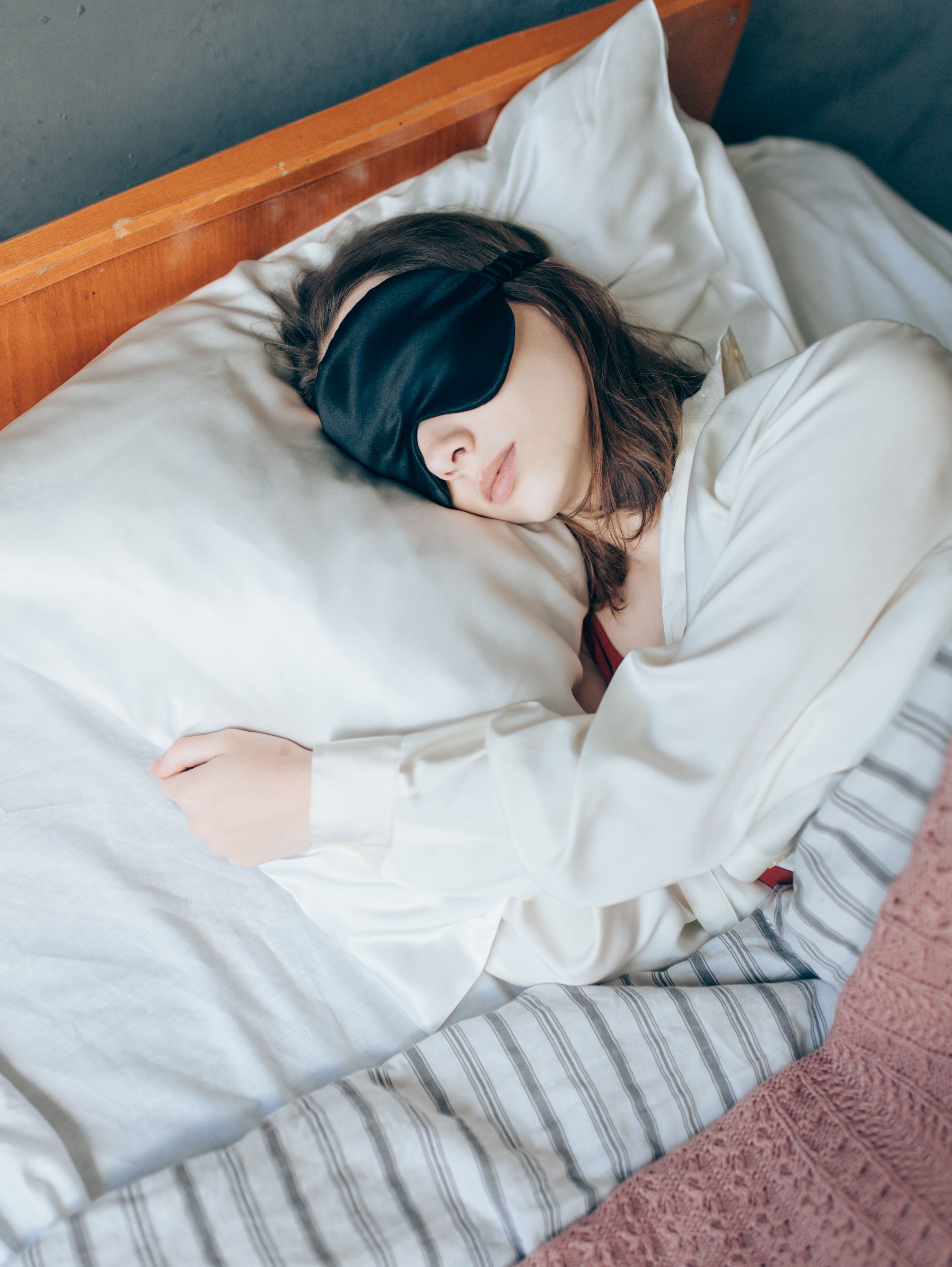 Pourquoi dormir sur une taie d'oreiller en satin de la marque topbrush