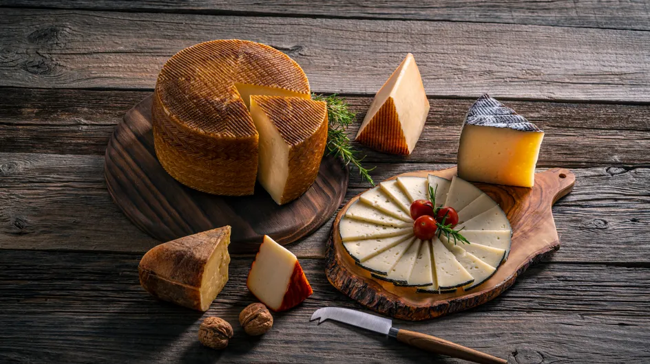Comment bien découper les fromages ?