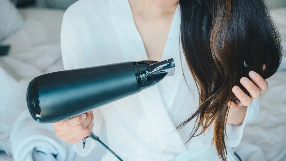 Soldes cheveux : découvrez les meilleures offres sur les sèches-cheveux