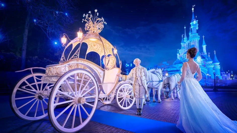 Disneyland Paris : vous pouvez désormais vous marier dans un carrosse de princesse (Photos)