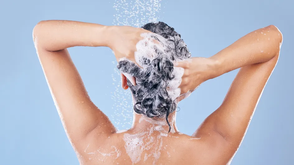 5 erreurs que l'on fait toutes quand on se lave les cheveux