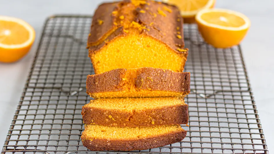 Cyril Lignac : sa recette facile et généreuse du gâteau à l’orange