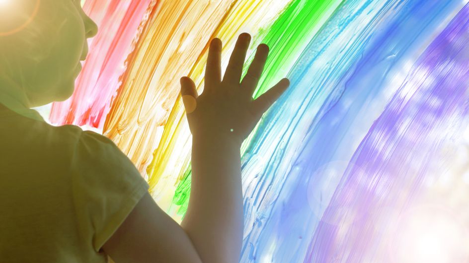 Bébé arcenciel que signifie cette expression pour désigner certains enfants