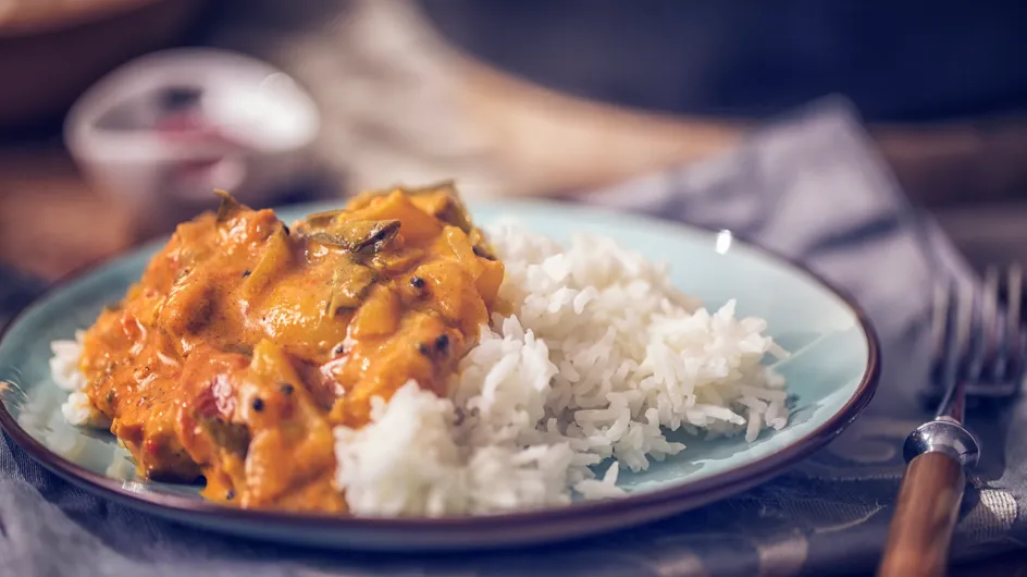 La recette du poulet au curry pour un dîner facile et rapide avec peu d’ingrédients !