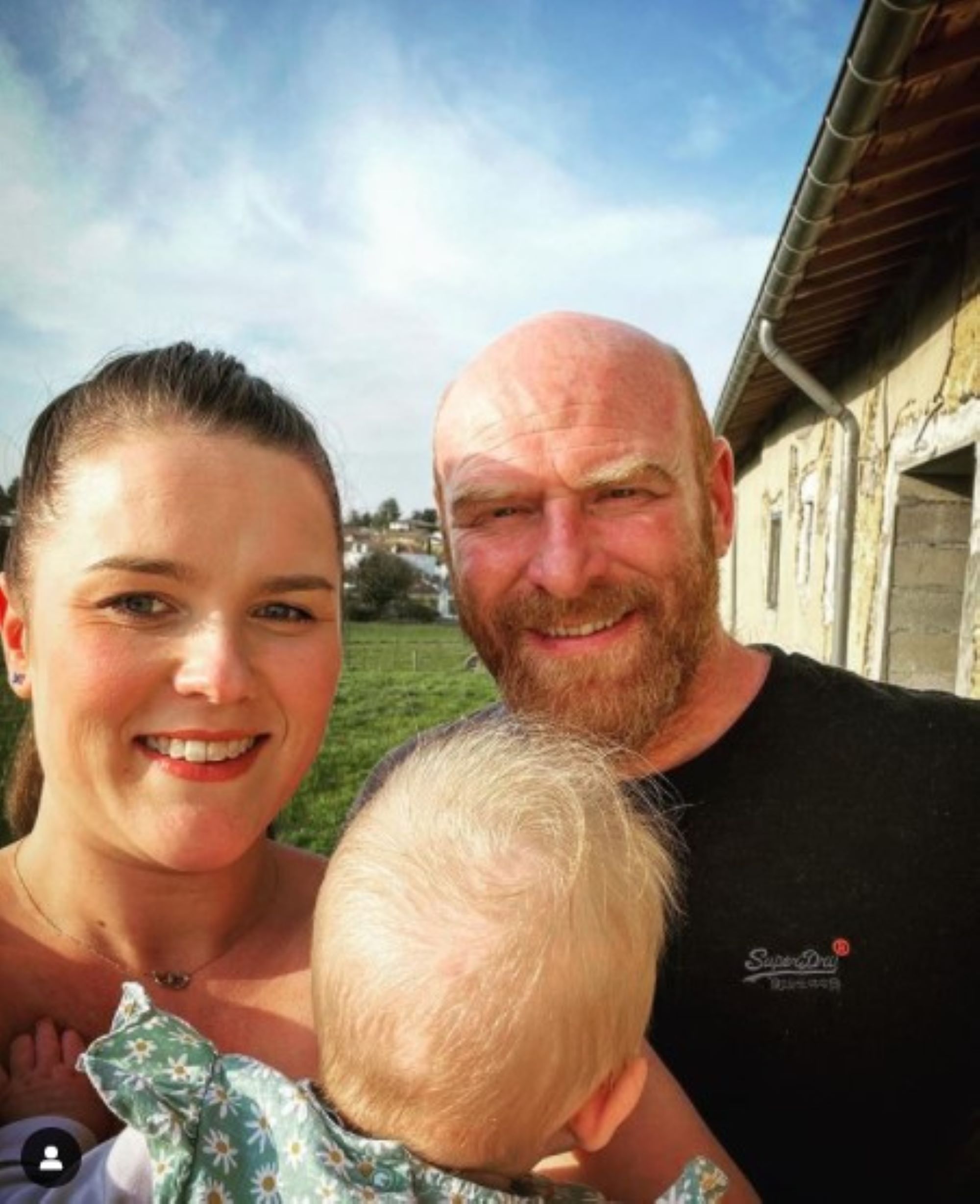 Forum L Amour Est Dans Le Pré L'Amour est dans le pré : Lucile et Jérôme partagent des photos craquantes  de leur fille