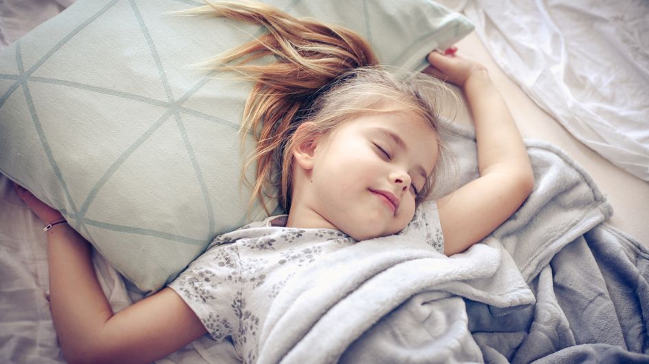 Mettre une culotte sous le pyjama de son enfant, bonne ou mauvaise idée ? Réponse d