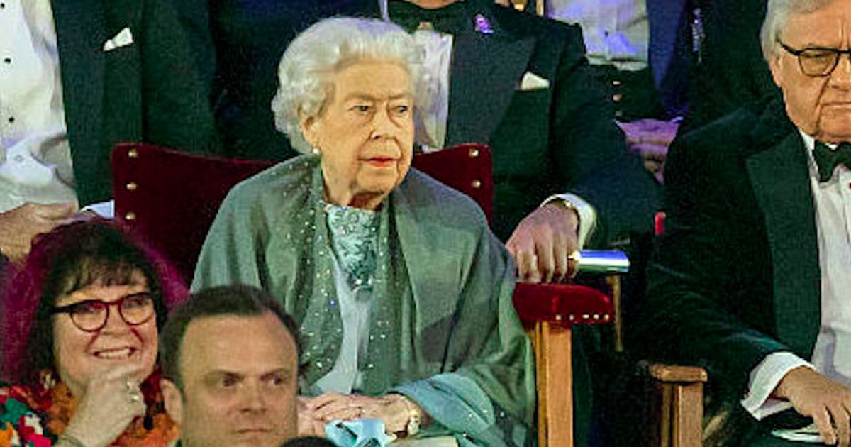 Elizabeth II émue aux larmes : ce moment de ce jubilé qui l'a particulièrement touchée