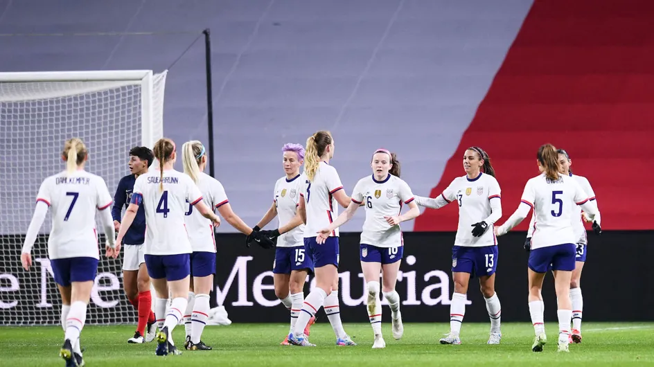 Football féminin : accord historique entre les équipes féminines et masculines américaines