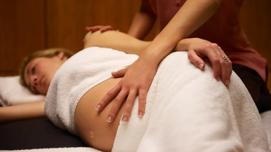 Come si fanno i massaggi in gravidanza? E quali sono i benefici?