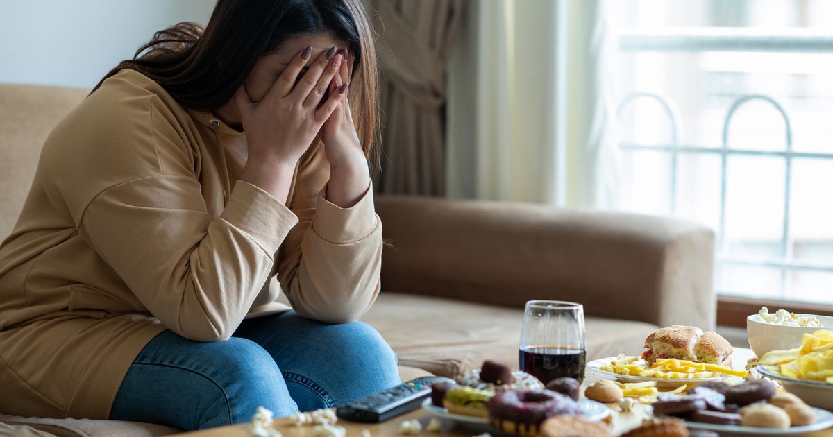 binge-eating-sintomi-cause-e-trattamento-del-disturbo