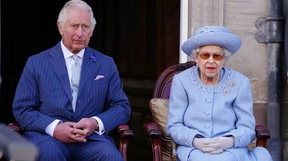 À la mort d’Elizabeth II, Charles pourrait-il abdiquer ?