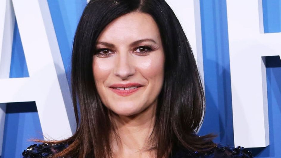 Laura Pausini si rifiuta di cantare "Bella Ciao": cosa (non) c'è di politico in questo?