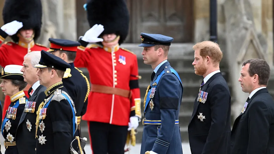VIDEO. Funérailles d'Elizabeth II : Harry visage fermé et submergé par l'émotion