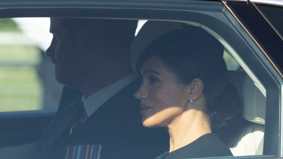 Meghan Markle entre seule à Westminster, sans un regard pour Kate Middleton