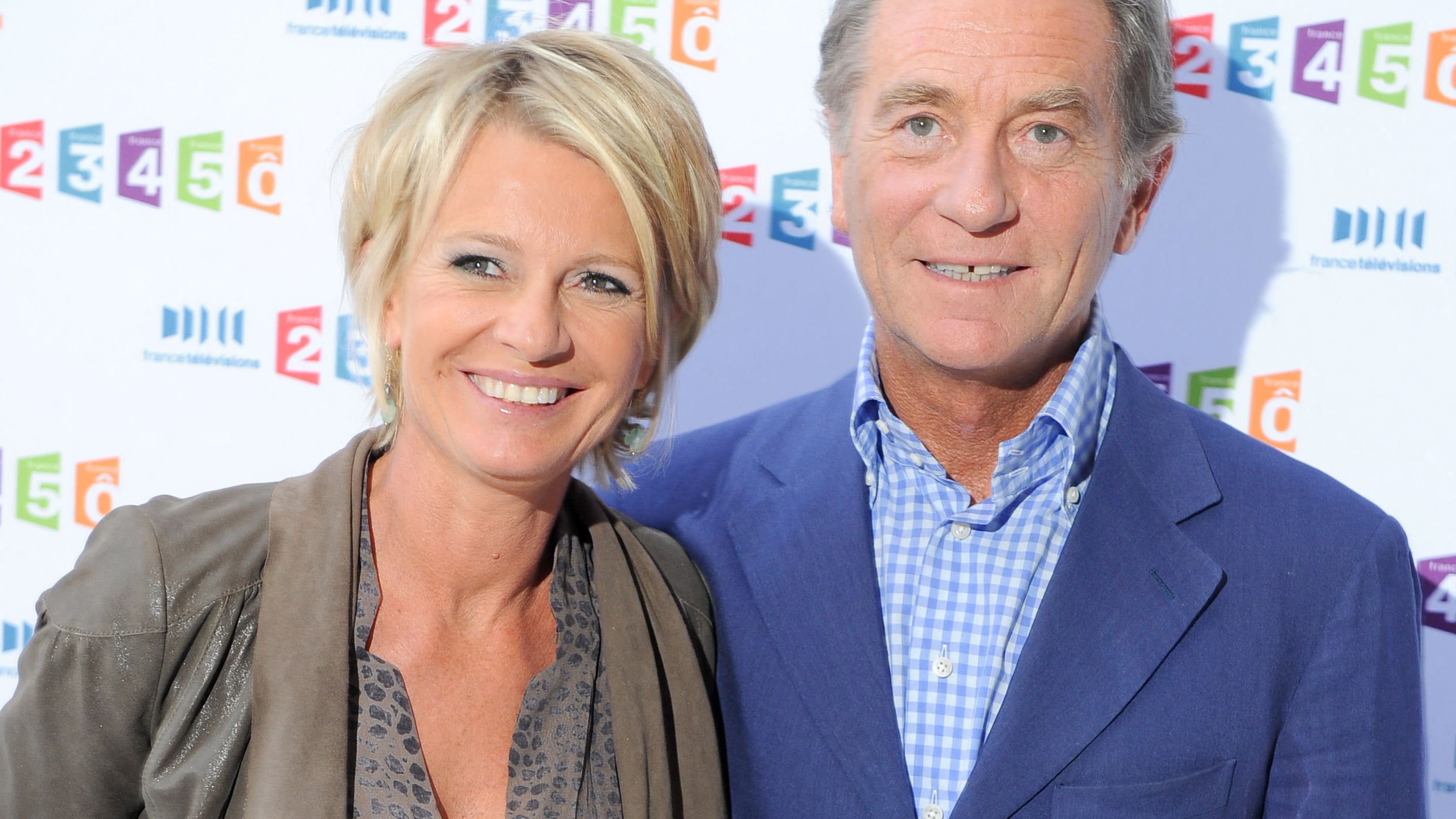 Qui Est En Couple Avec Sophie Davant Sophie Davant en couple avec William Leymergie : comment elle a sauvé  l'animateur après le décès de son épouse